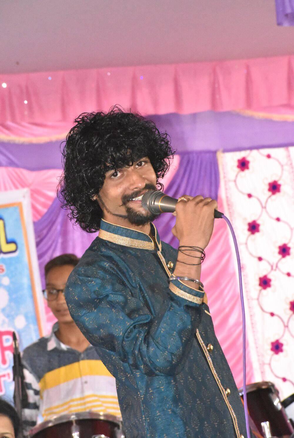 Singer Akshay Raval
