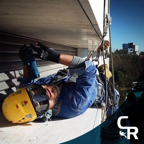 Las versatilidades... - Rope Access Tech - Christian Rojas | Facebook