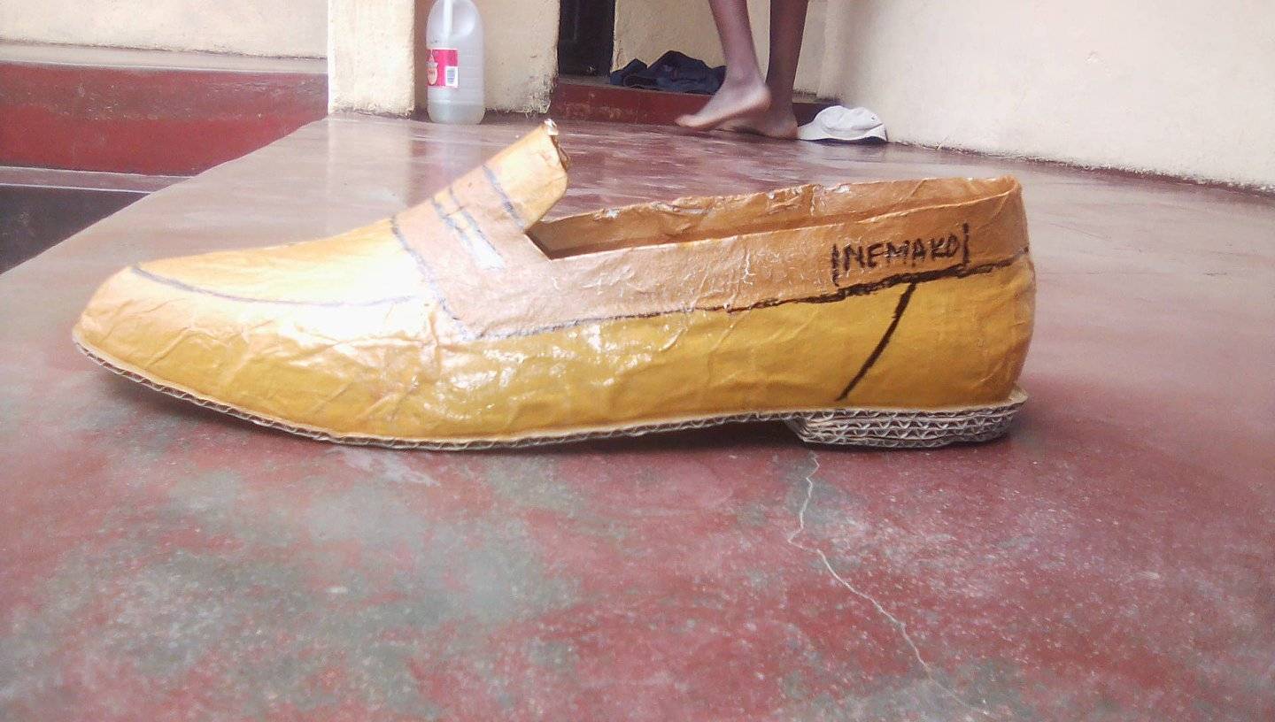 Komane Leather Shoes Design / Number 072 089 4556