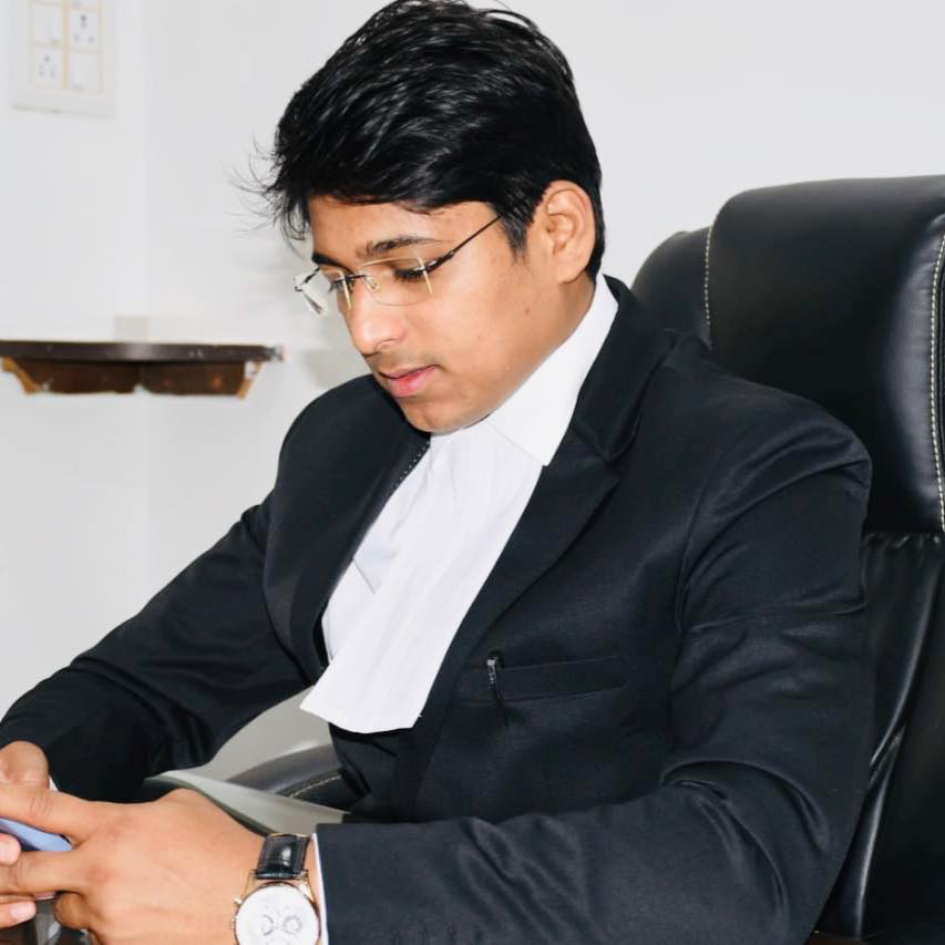 Adv Akash Singhai