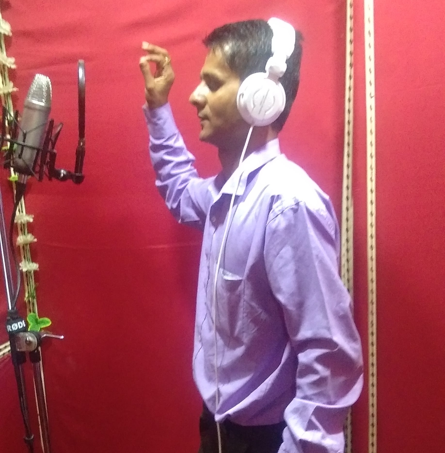 Singer Santosh Kumar Jha Officeial