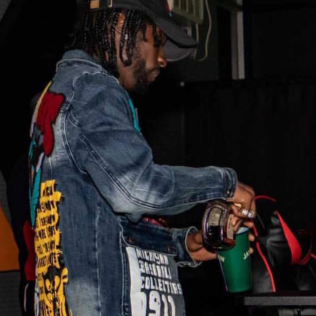 im-just-trying-to-change-circumstances-onli1twizzy-bbk