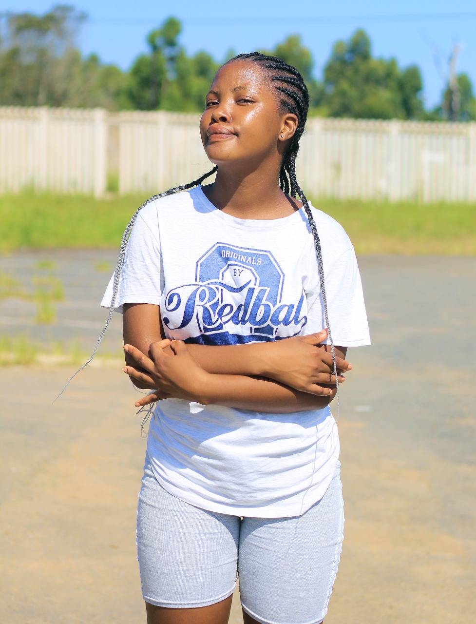 Neliswa mdabe Imbongi Edume Ngekhono Layo