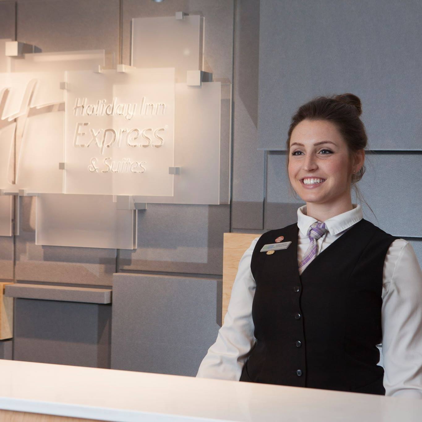 holiday inn express employee dress code & Suites Saint John Harbour Side holiday:Shirts2