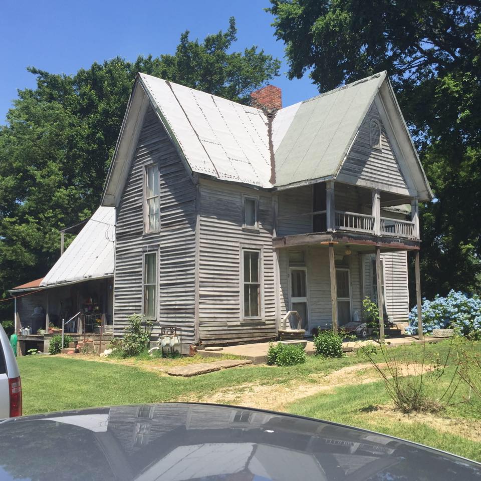Walls A Talkin - La Grange is the oldest town in Fayette County ...
