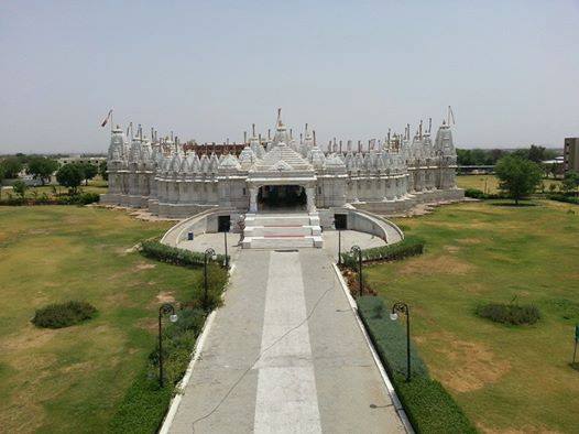 72 Jinalaya Jain Tirth, Bhinmal Shri Lakshmi Vallabh Parshwanath | Bhinmal