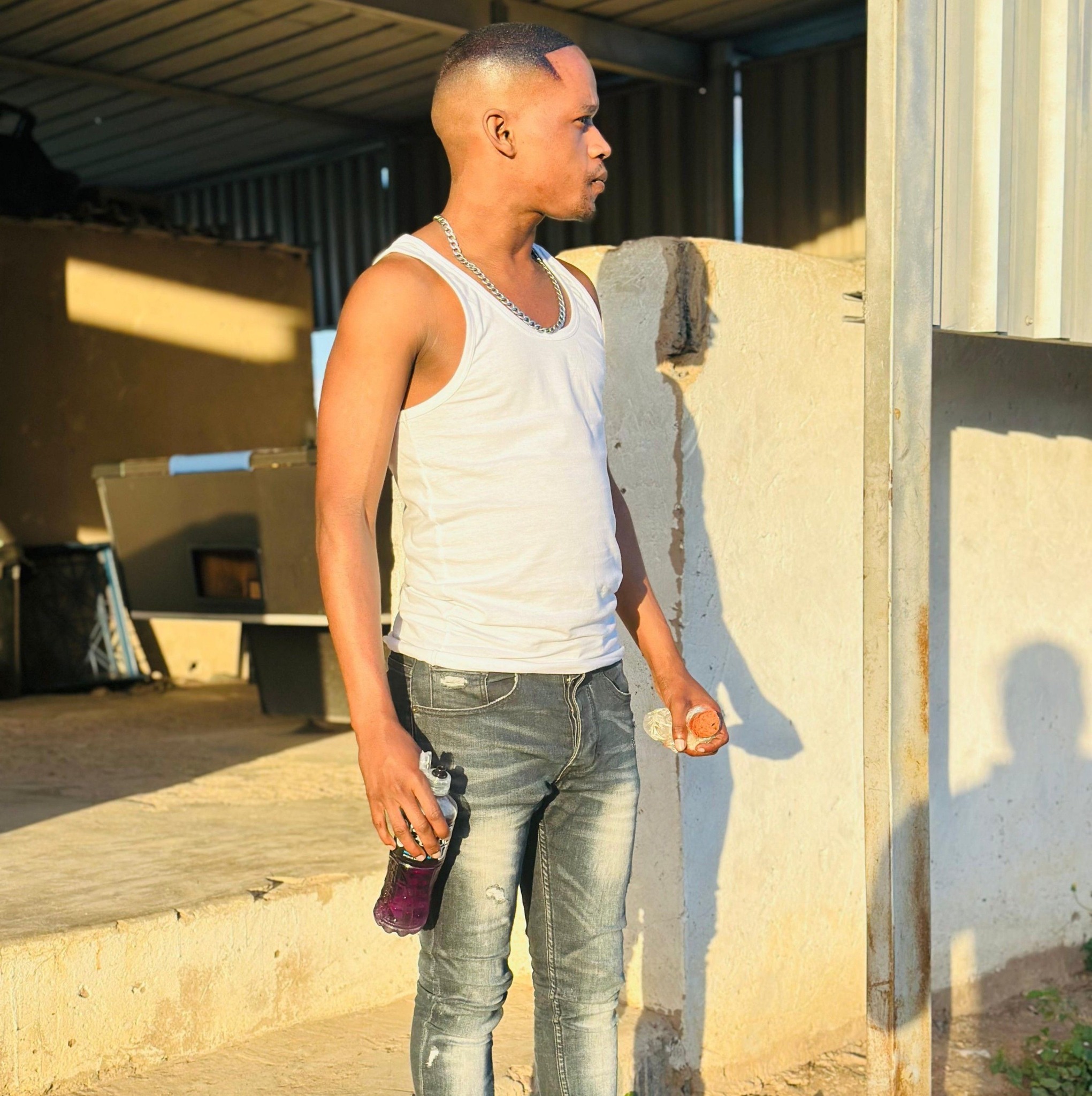 Dbee Nayza