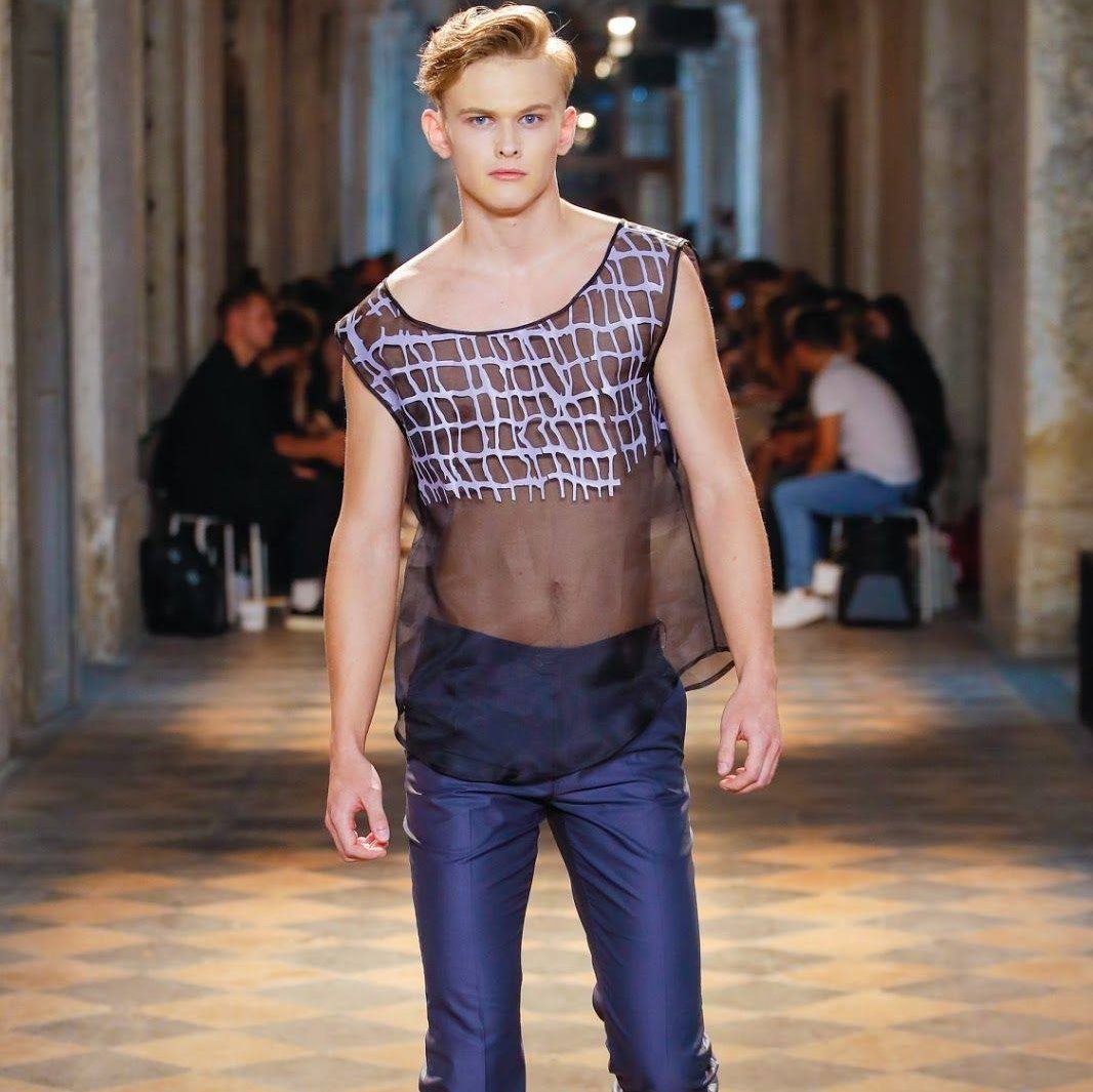 Moda Young