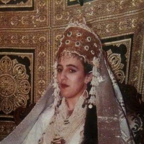 Traditions et coutumes marocaines تقاليد وعادات مغربية - Djellaba ...