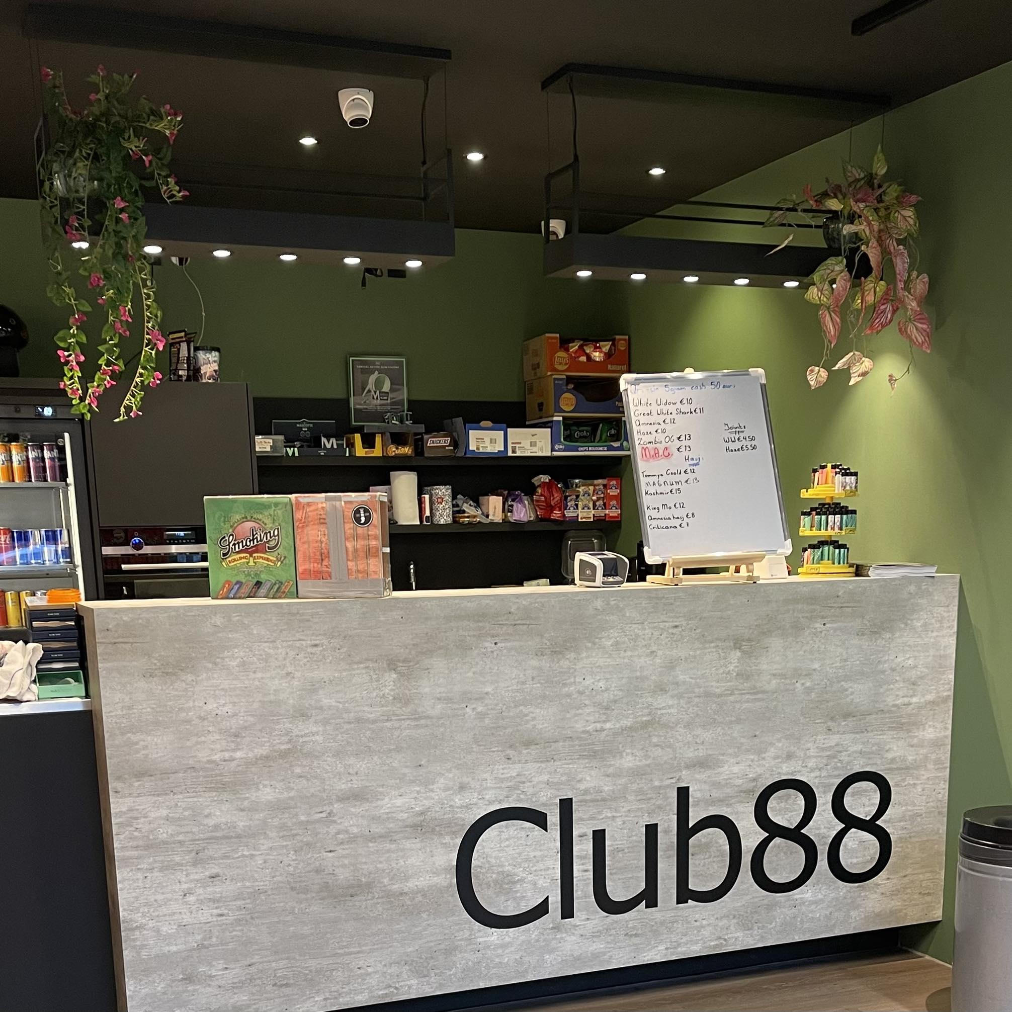 Coffeeshop Club 88