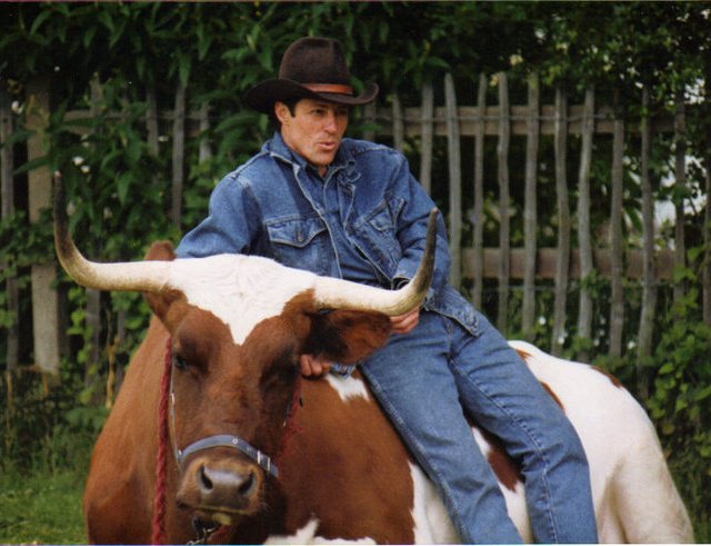 Rodeo Dave Western Trick Riding
