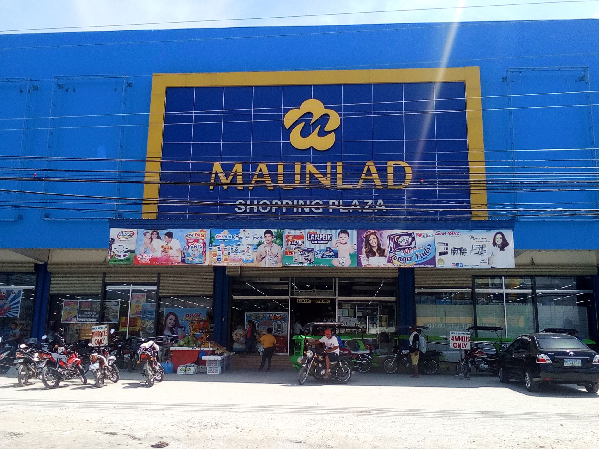 Maunlad Shopping Plaza | Surallah