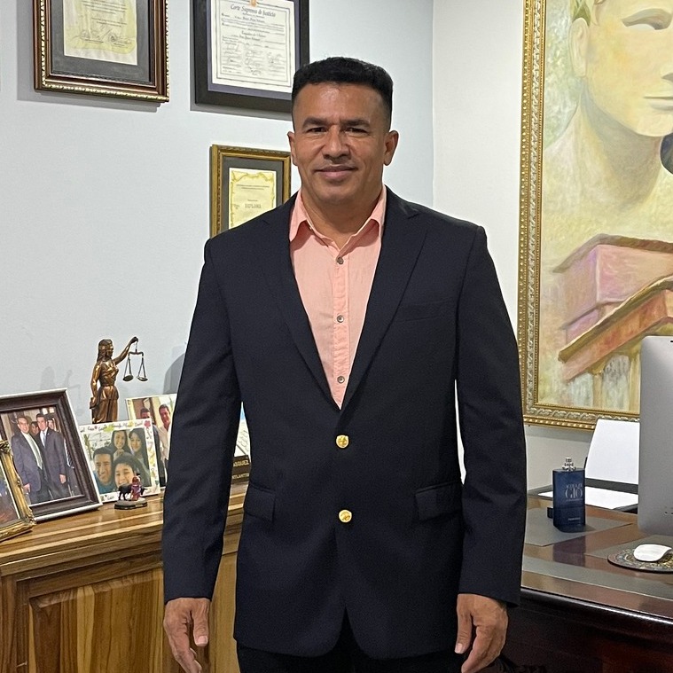 Daniel Flores Velasquez