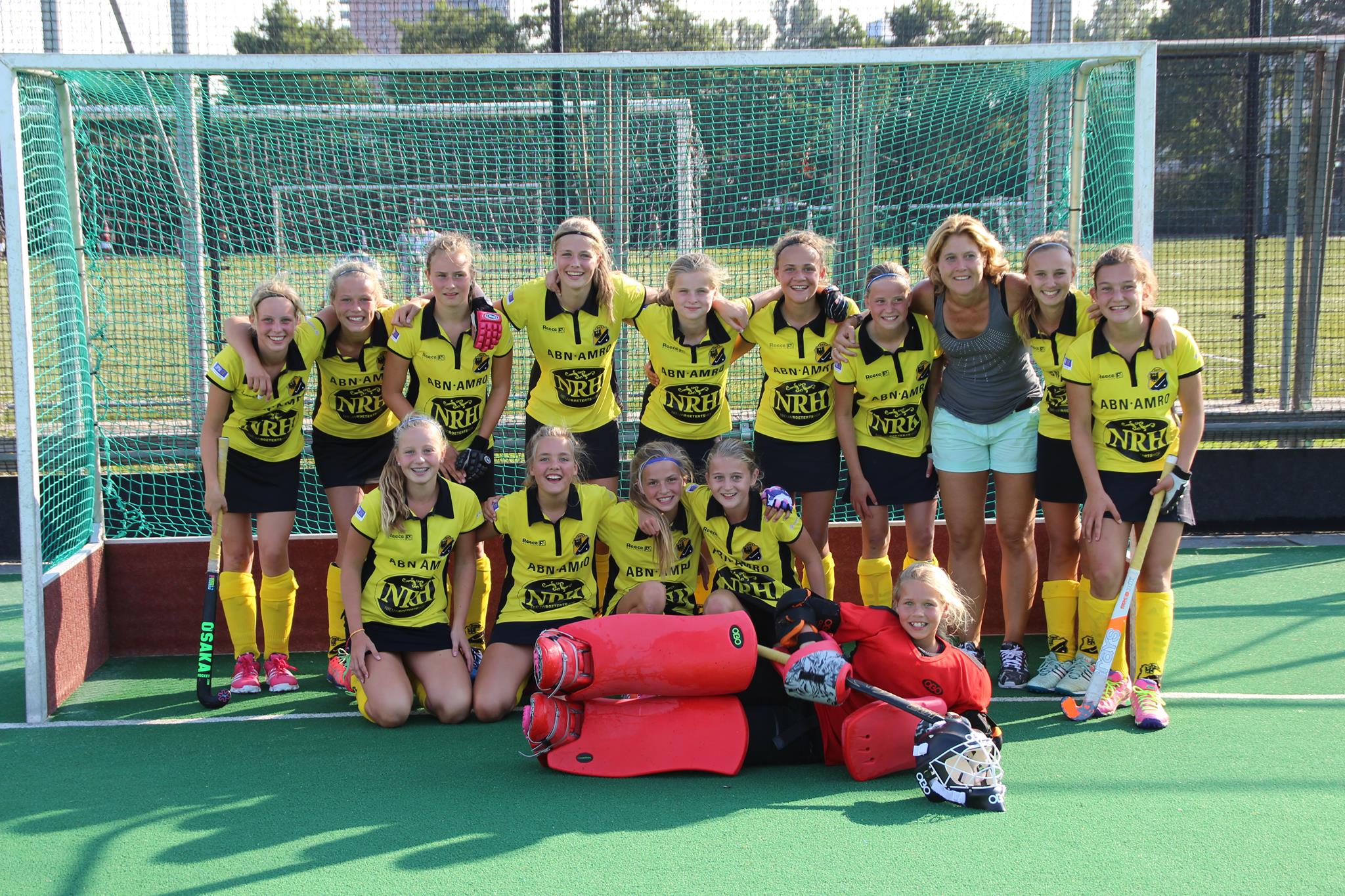 dhv-meisjes-c1-2015-2016