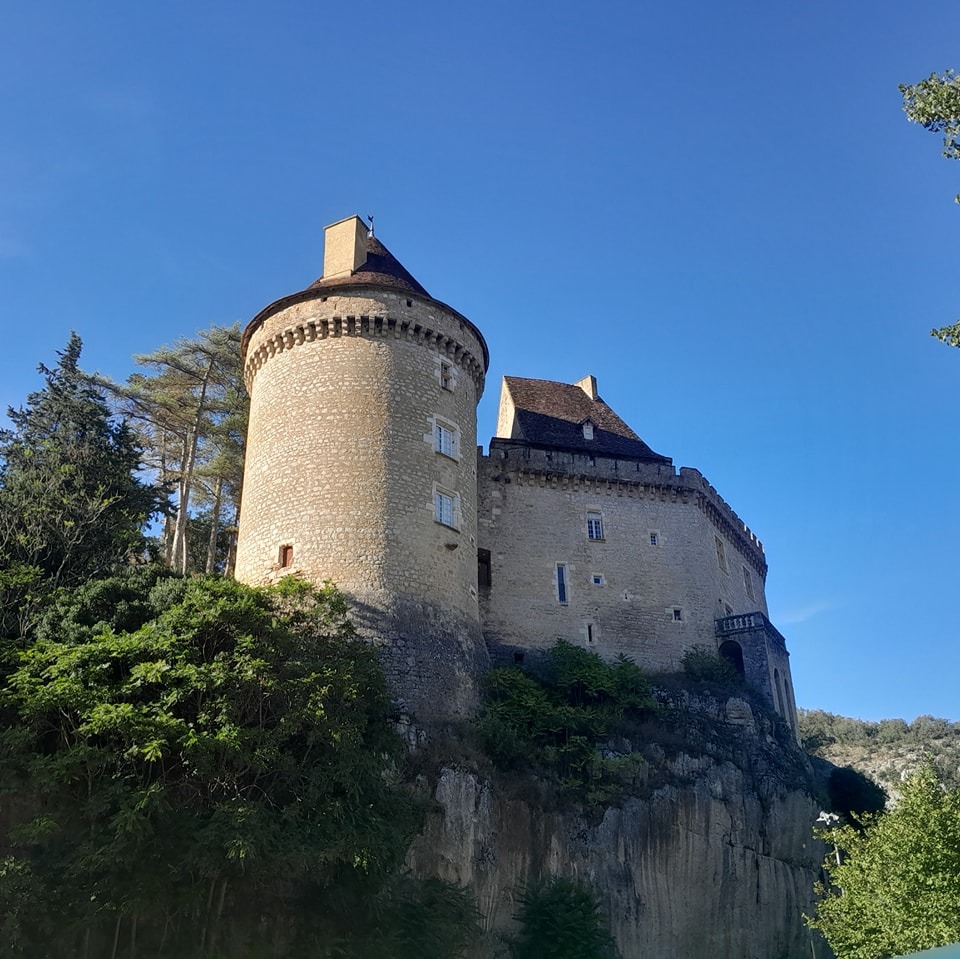les-plus-beaux-villages-des-hauts-de-france-le-ch-teau-d-esnes-nord
