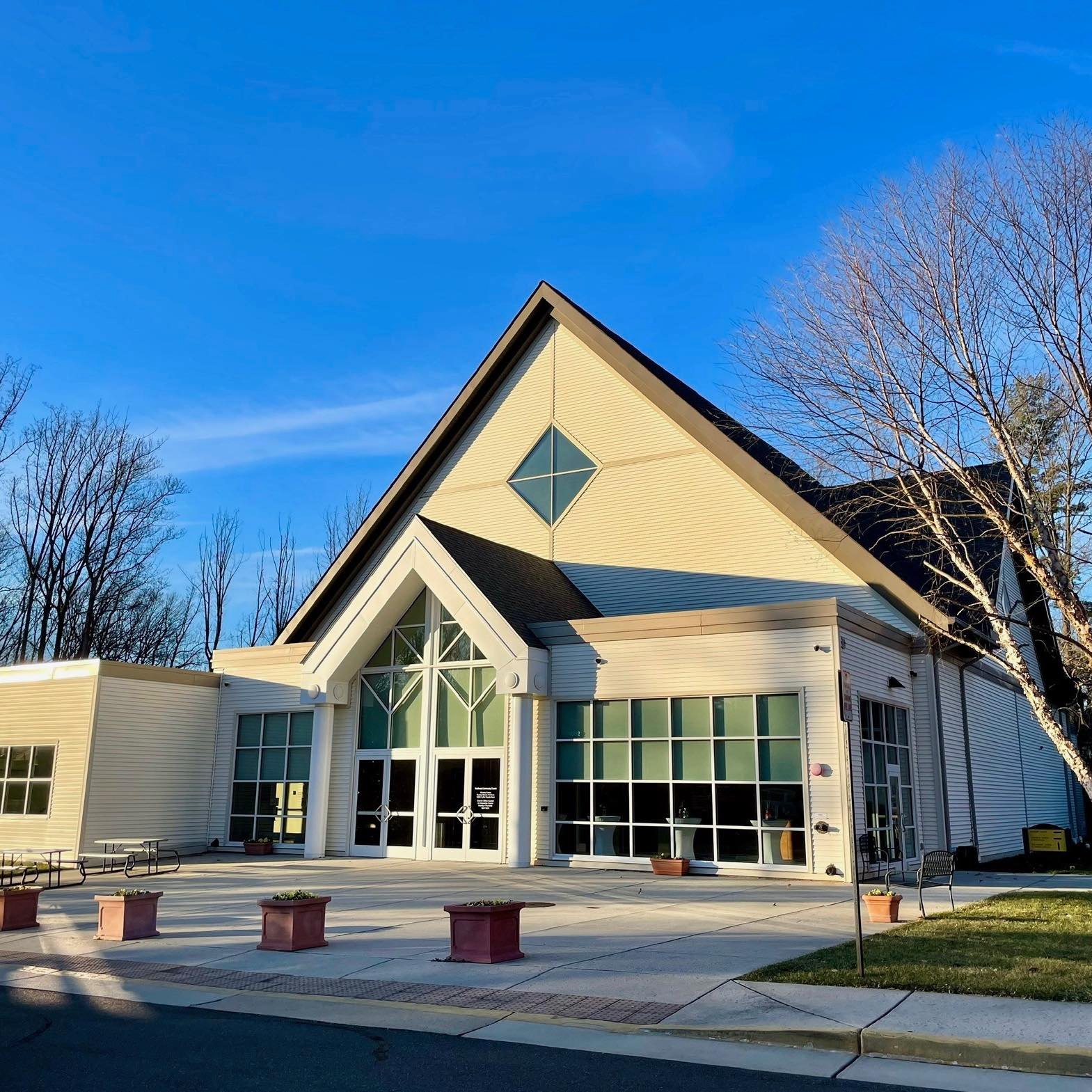 Knollwood Community Church | Burke VA