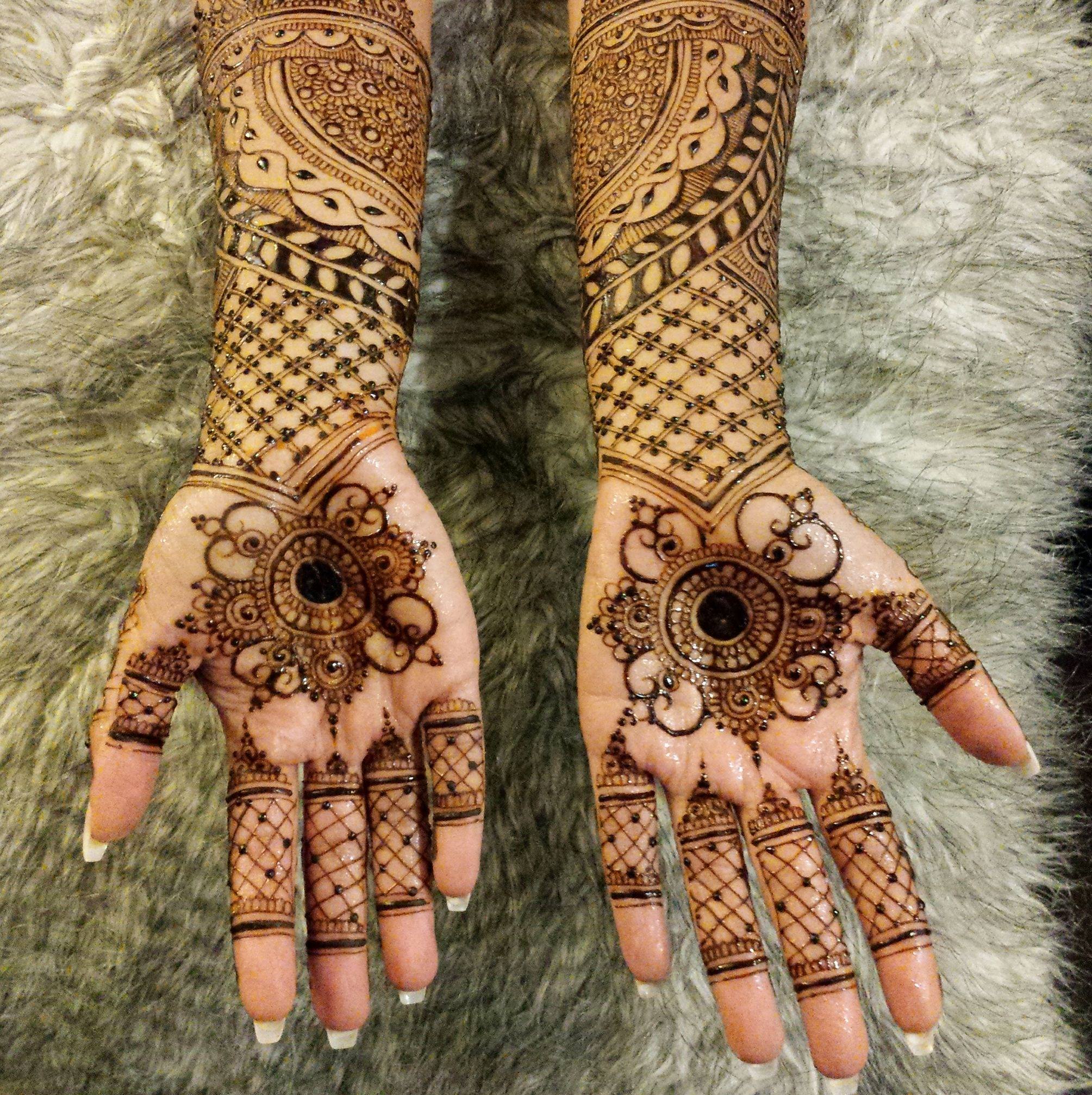 Envogue Henna Expressions by Ruheena | Toronto ON
