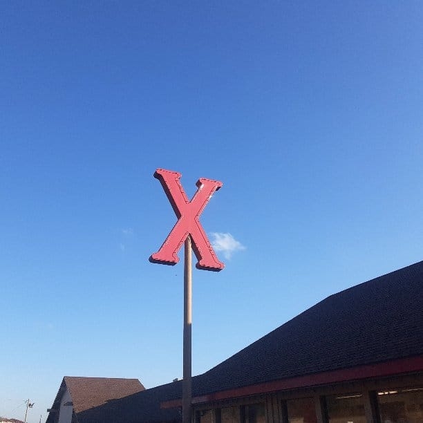 Red X | Riverside MO