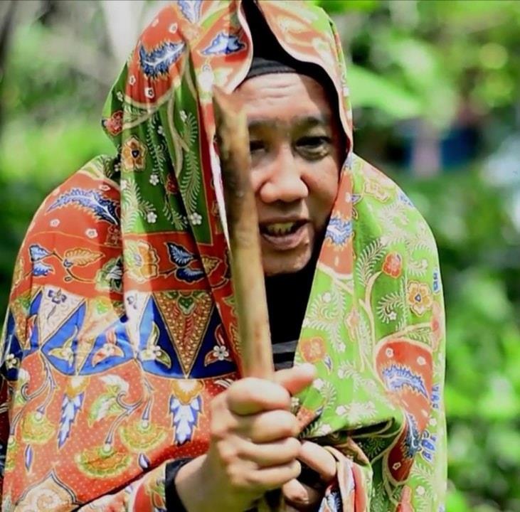Pesan Nenek Kebayan