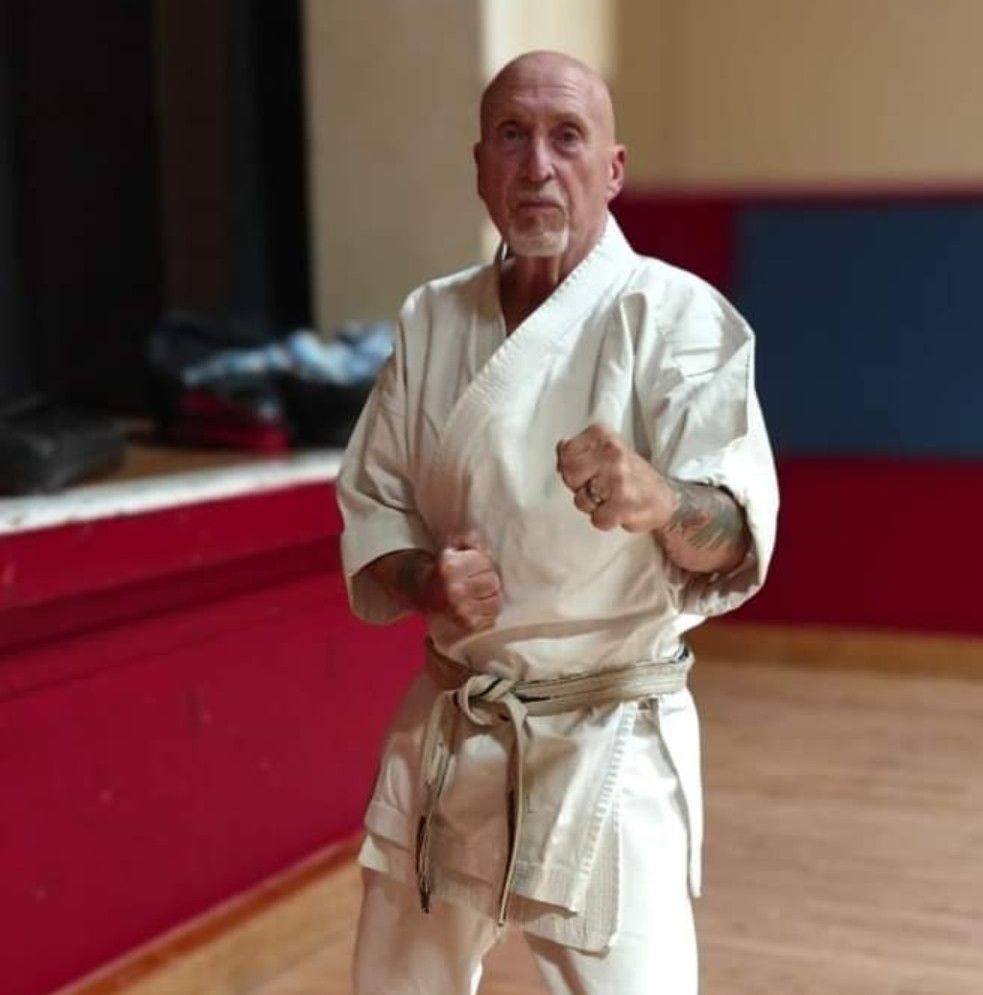 Swindon - 𝐋𝐢𝐠𝐡𝐭𝐧𝐞𝐬𝐬 𝐎𝐯𝐞𝐫 𝐑𝐨𝐨𝐭𝐢𝐧𝐠: 𝐇𝐨𝐰 𝐖𝐚𝐝𝐨 𝐒𝐭𝐚𝐧𝐜𝐞𝐬 𝐃𝐢𝐟𝐟𝐞𝐫 𝐟𝐫𝐨𝐦 𝐨𝐭𝐡𝐞𝐫 ...