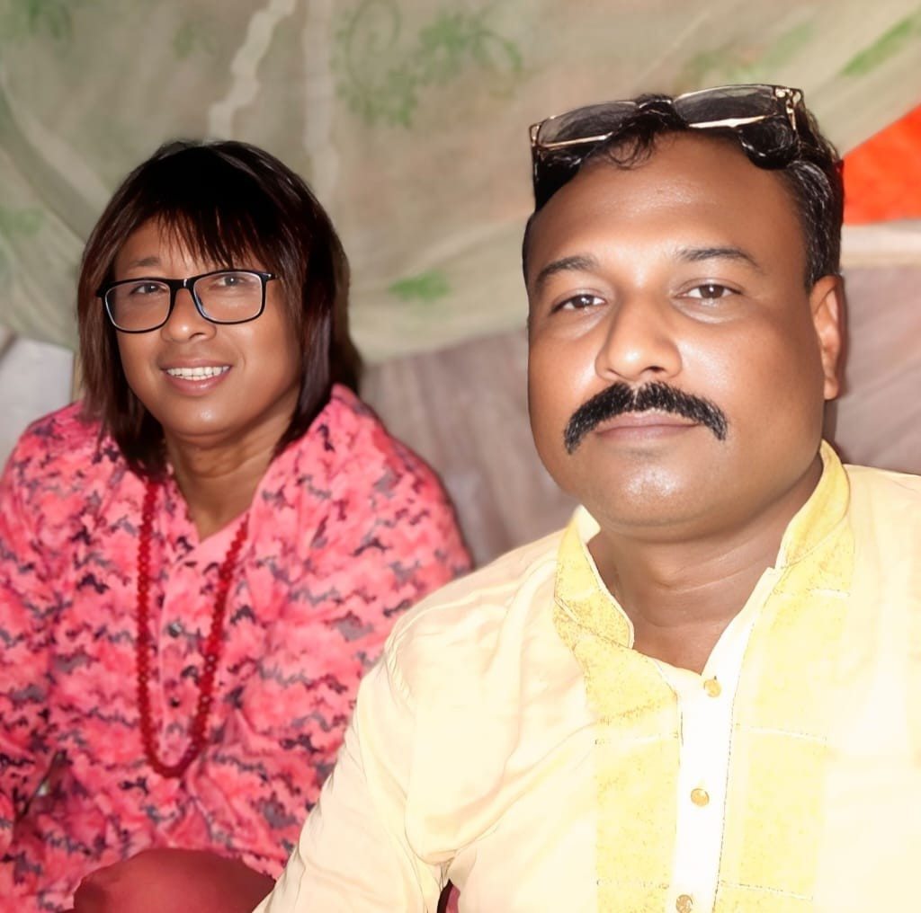 Singer SD Lokman Roni
