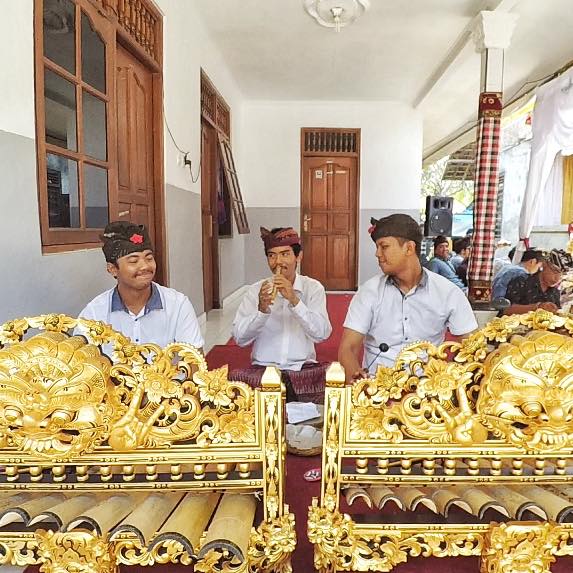 Tukang Rindik