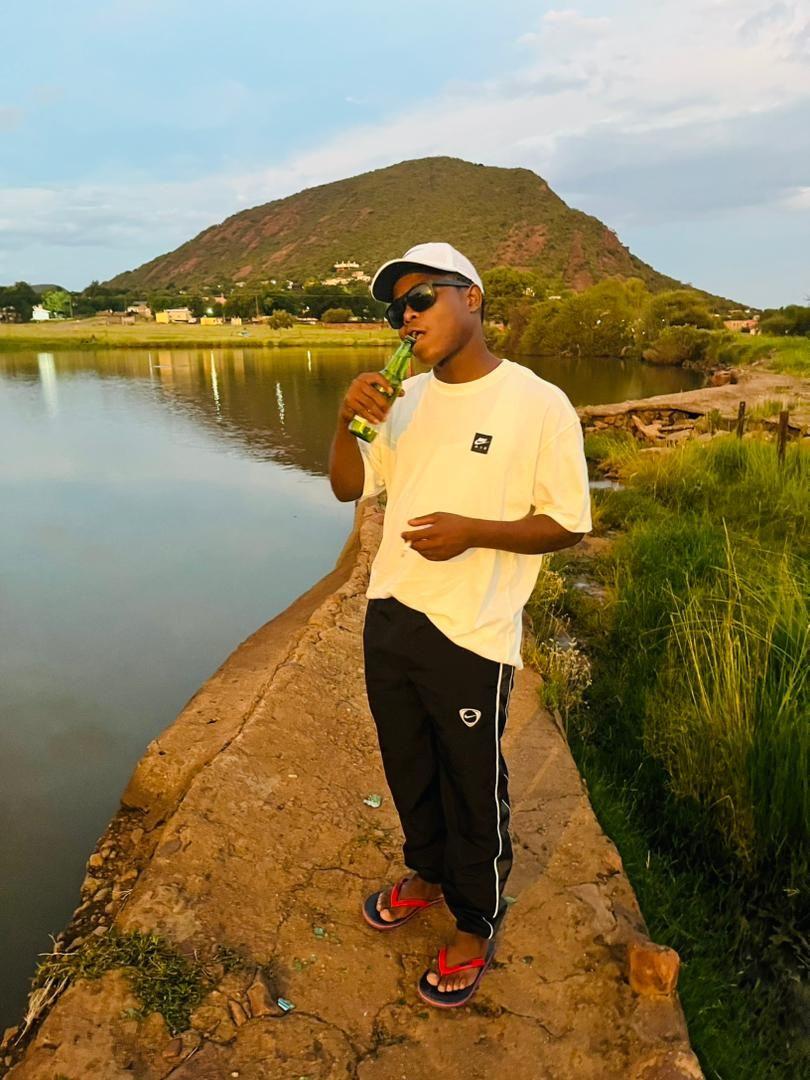 Mikeysha - E bereka yang kante forex?? Kana nna ake bate a mantsi kare ...