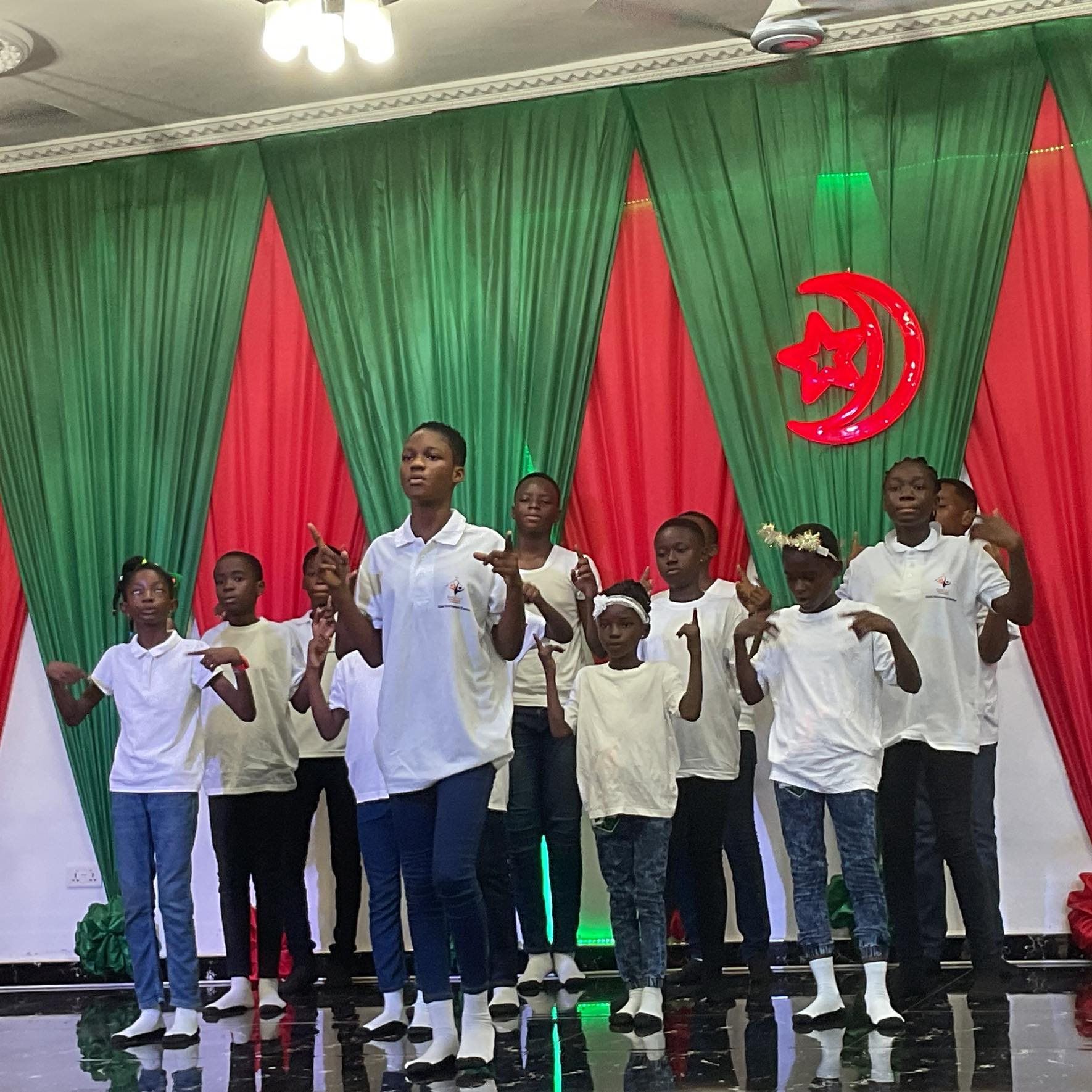 Luke Barson Ministries | Tema
