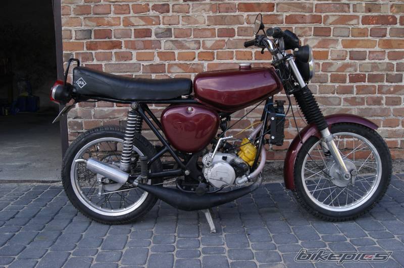 Simson AM6 80cc by Rychol/Stempel