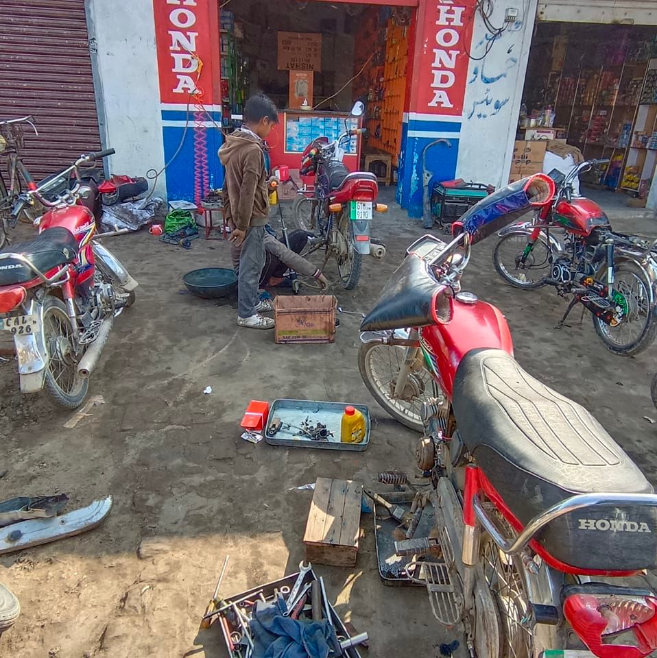 Azad Auto Service and Spare Parts | Wazirabad
