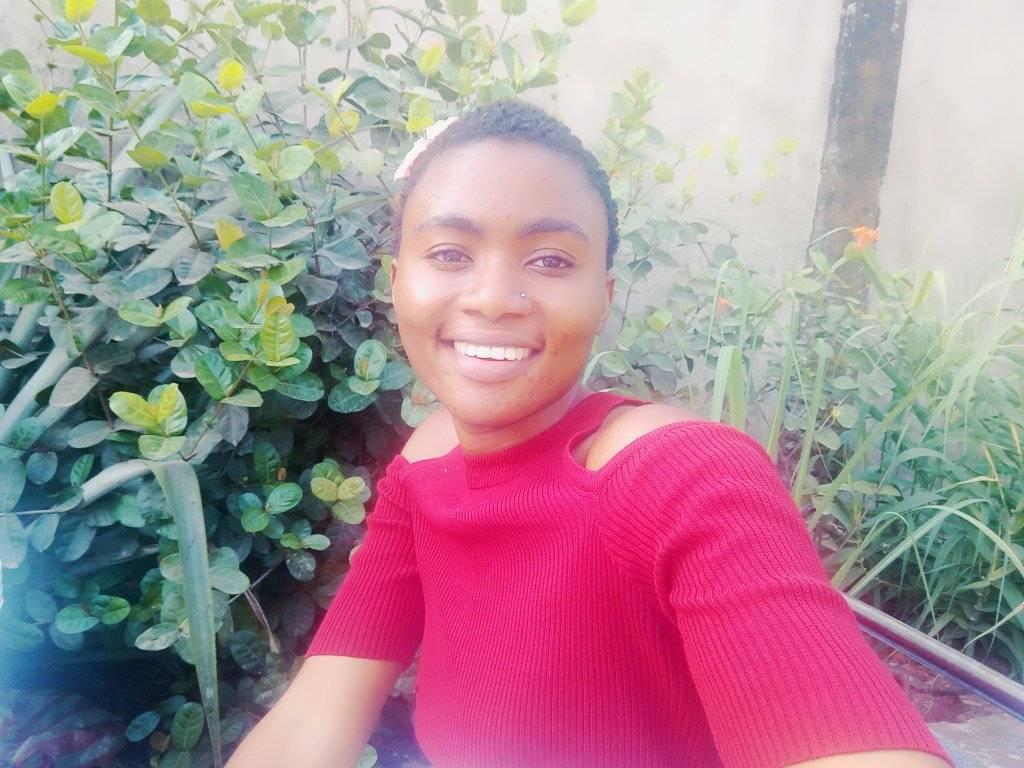 Queen Ella | Makeni