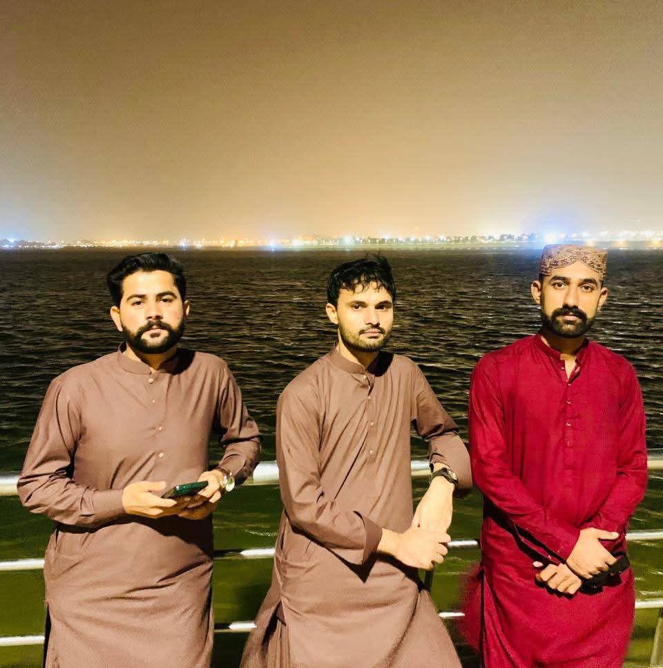 Day 52 in uae 🇦🇪 | MrFaraz Hp | Facebook