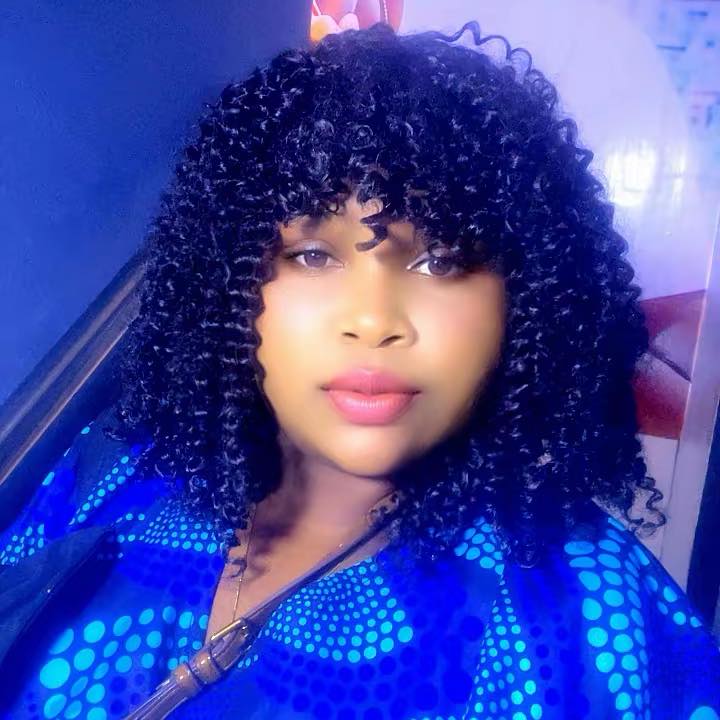 Patronize me oooo #gorival | Esther Praise Iluore II