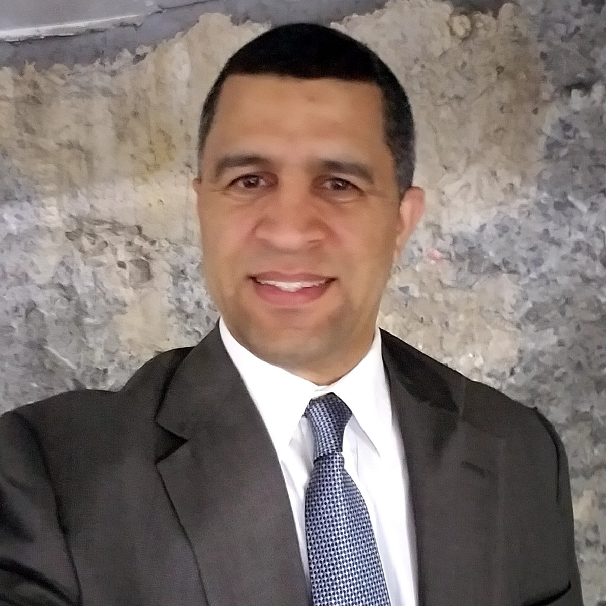 Roberto Sotomayor-Elder: Realtor+ | Washington D.C. DC
