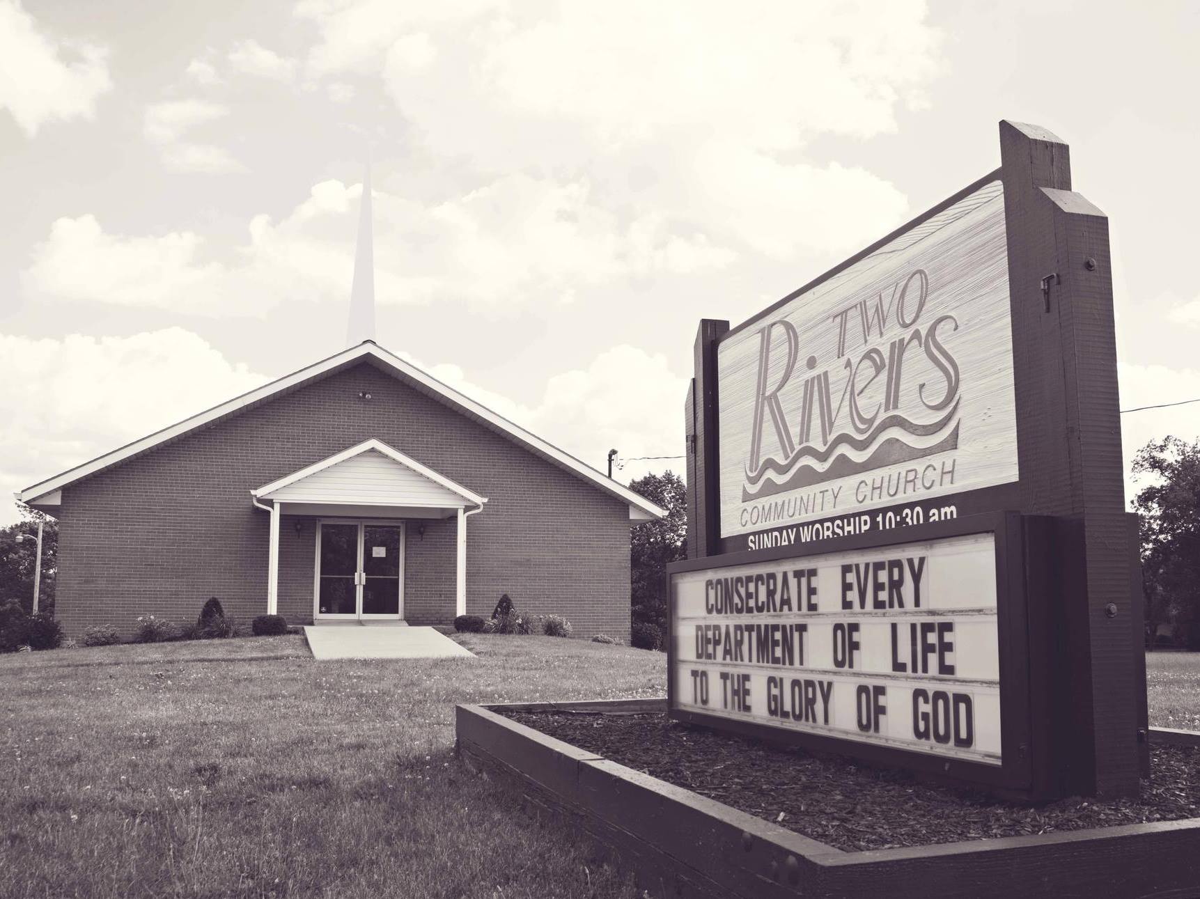 Two Rivers Community Church