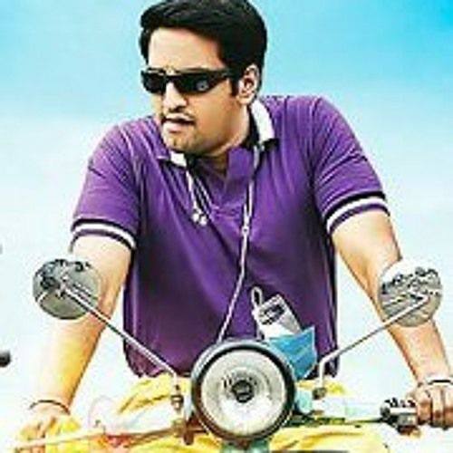 Dei Paartha Nee Innum Saagalaya Da?