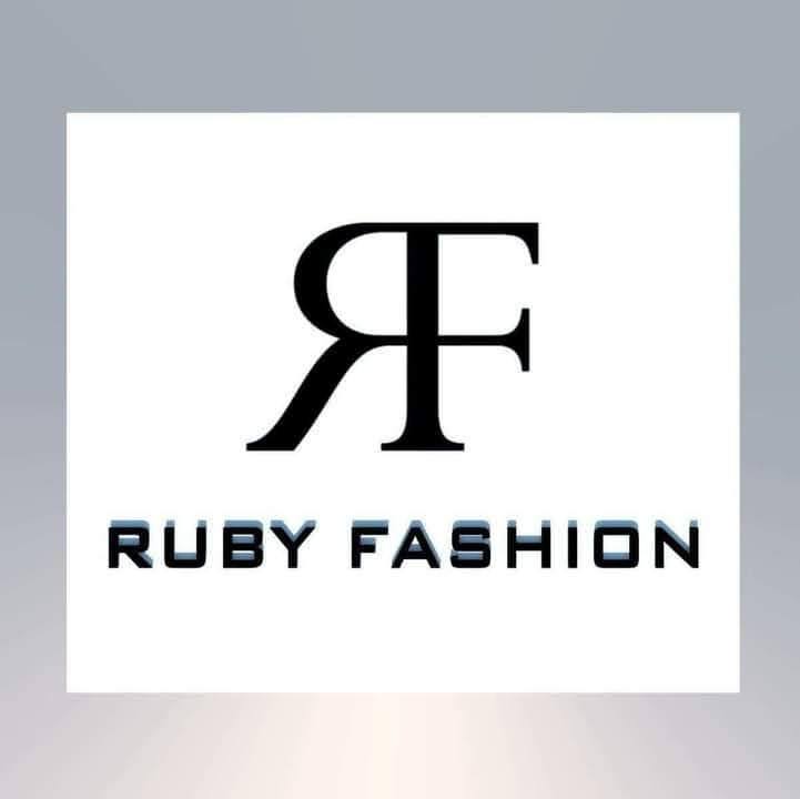 Ruby Fashion - 💞💞🌸🌸 Can Can de Paris Hilton es una... | Facebook