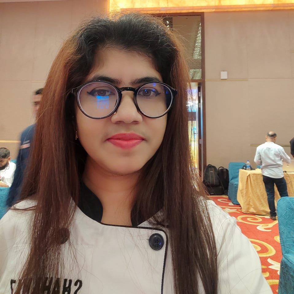 Rafiqa's yum Gallery - এই বাটাবাটির জীবনে রসুন কাটা বাটা সবচেয়ে কঠিন ...