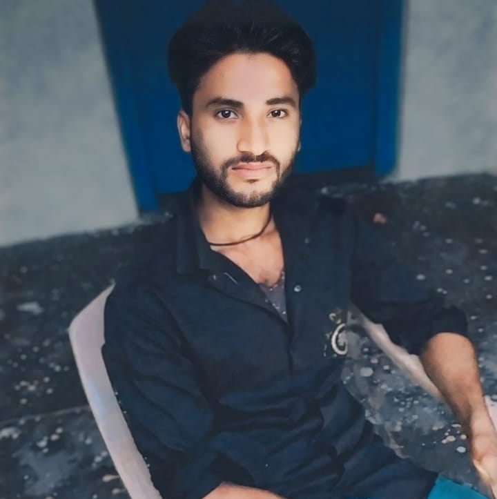 18 से 21 की age में अपनी पहली ride के लिए किसी और के sign की ज़रूरत ...