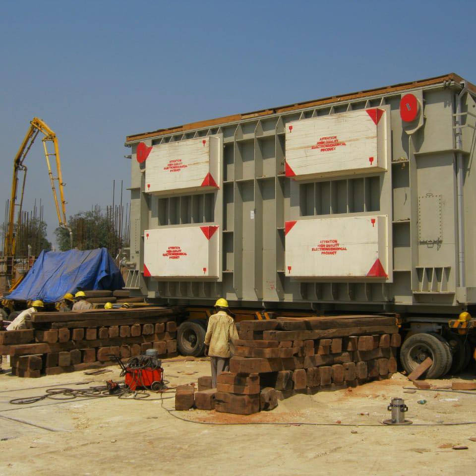 Balsons - Project 16 ton hammer anvil Loading At port, transportation ...