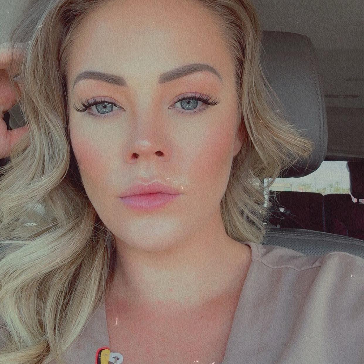 Taylor Medlin-Messinger (@taylor.messinger.16) • Facebook, Connect with ...
