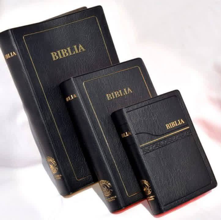 wauzaji-wa-biblia-na-vitabu-vya-dini-jumla-na-rejareja-kariakoo