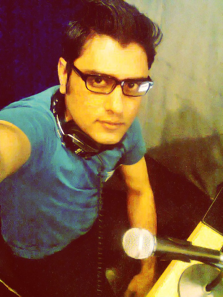 RJ Husnain Rasheed Official Fan Page