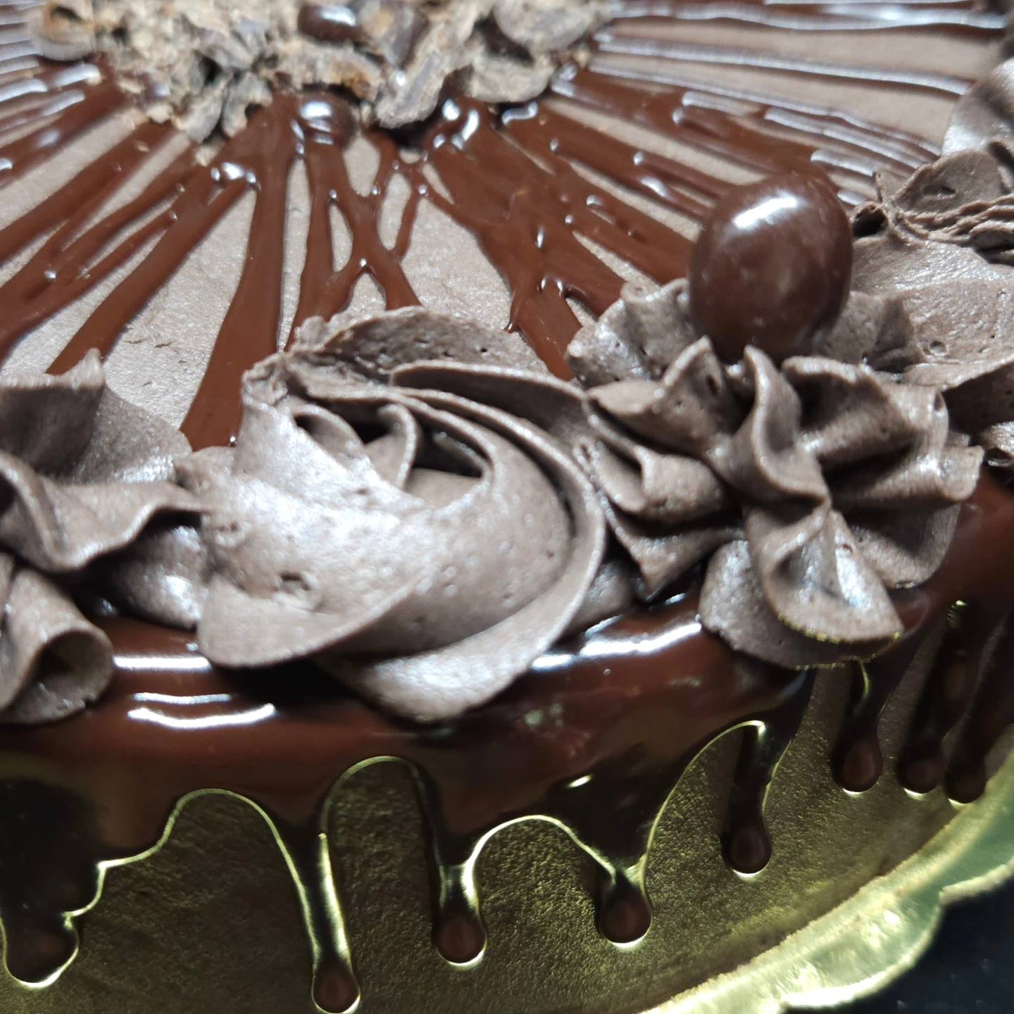 Intoxicated Cakes by Rasa