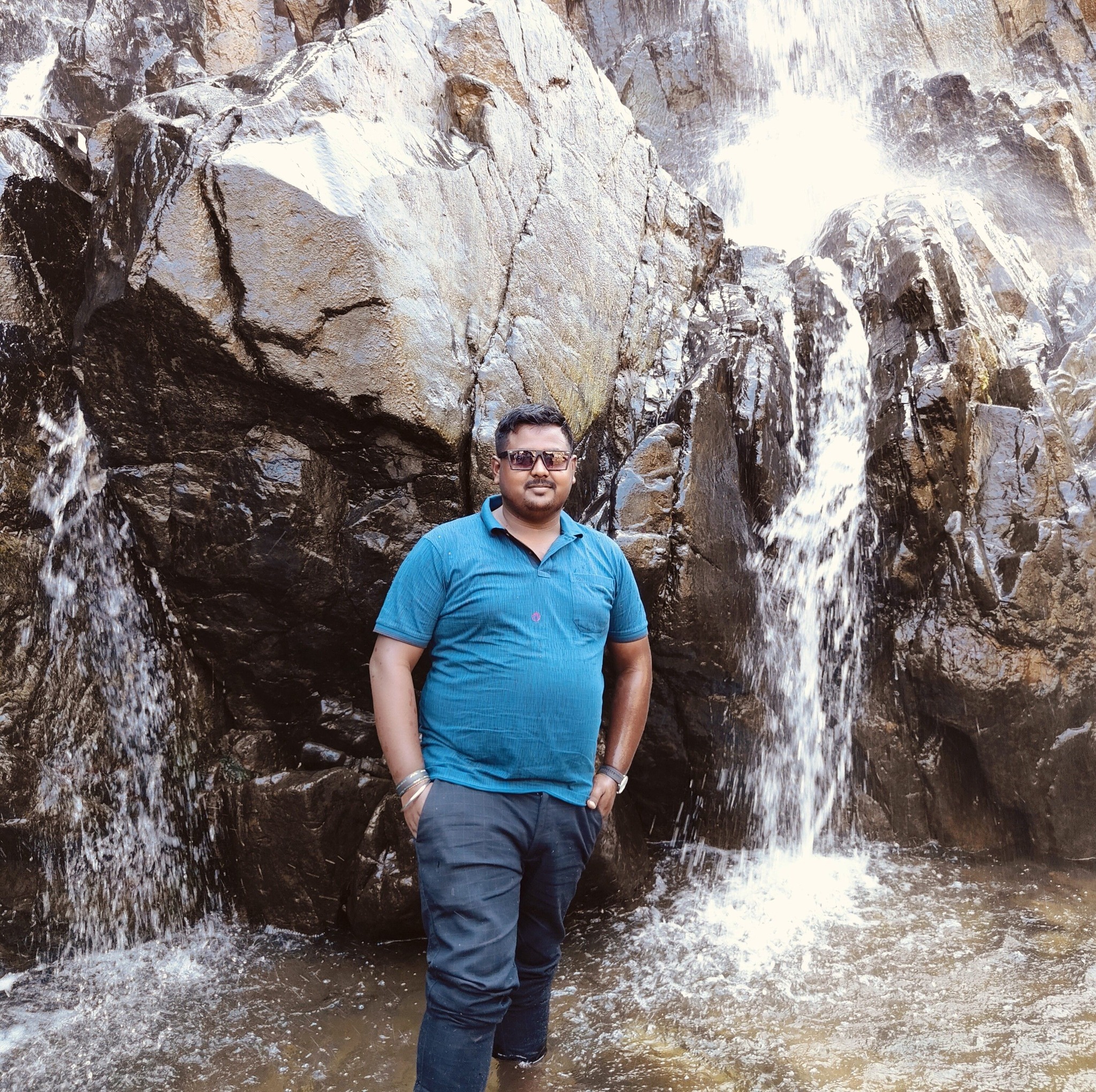 ଆମ ପ୍ରିୟ କେନ୍ଦ୍ରାପଡା ,ବିଧାୟକ ଶ୍ରୀଯୁକ୍ତ ଗଣେଶ୍ଵର ବେହେରାଙ୍କ ଏହି ଭିଡ଼ିଓ ...
