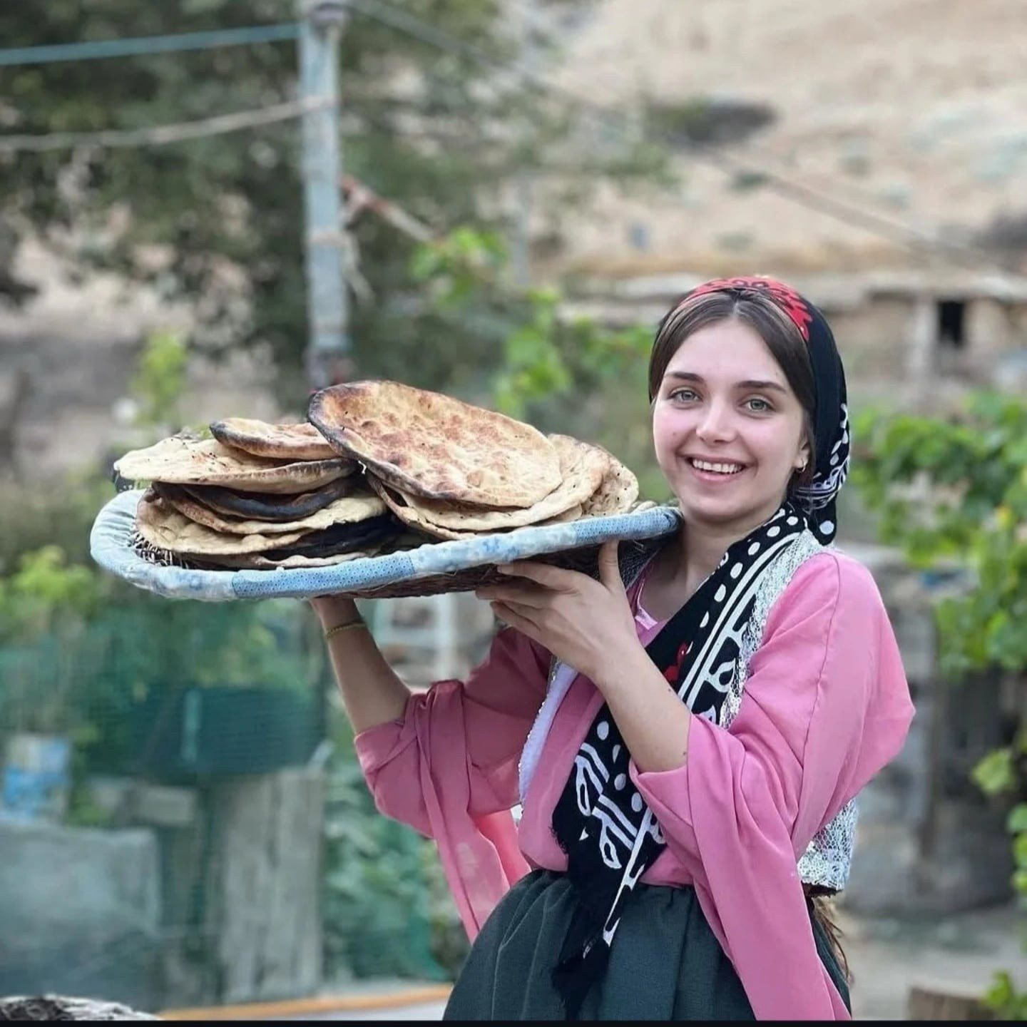 نانی تیری لادێ | Shaqlawa