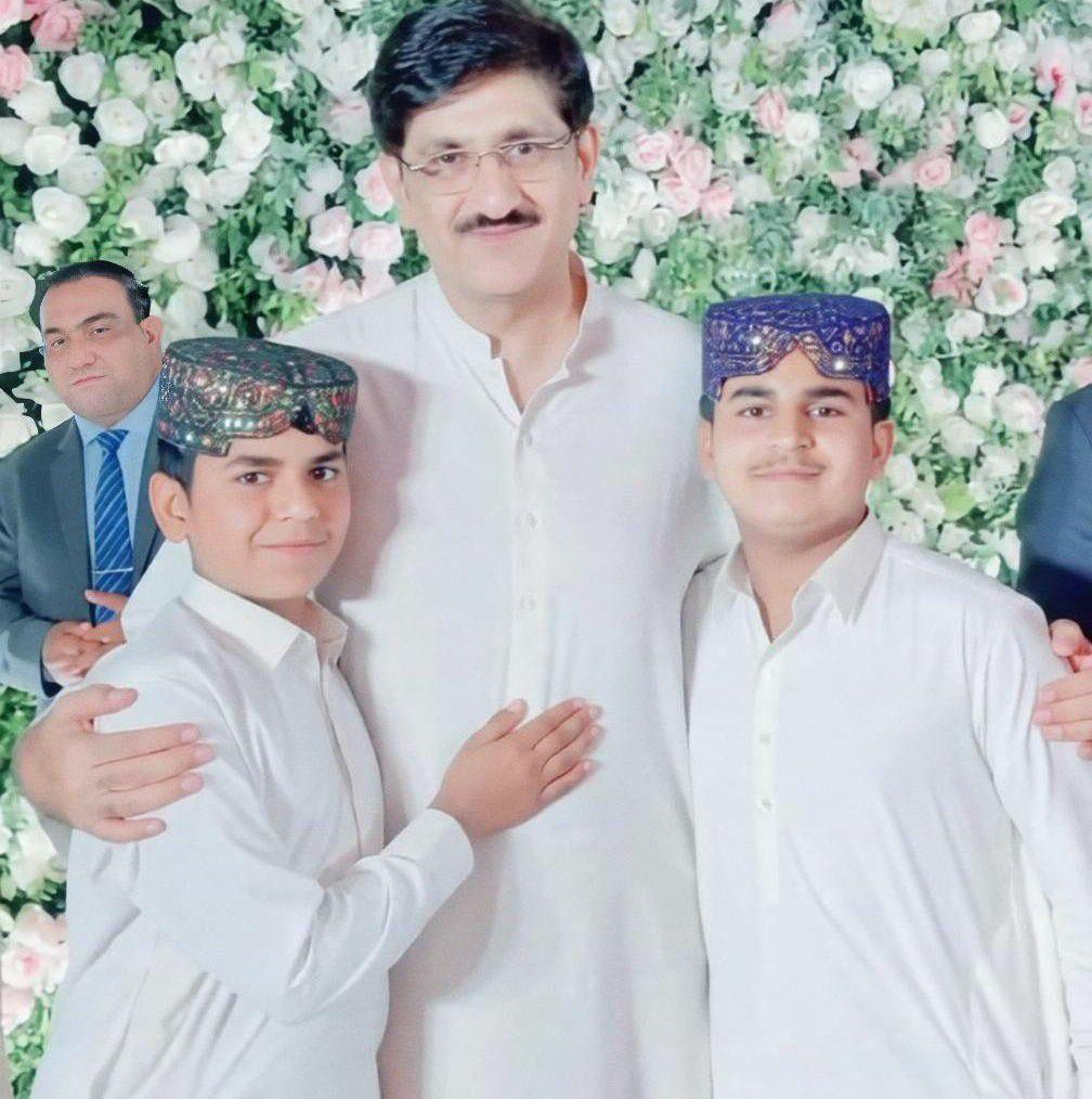 Sardar malik asad sikandar and sith Ishwarlal Lakhmiani Abdul Latif ...