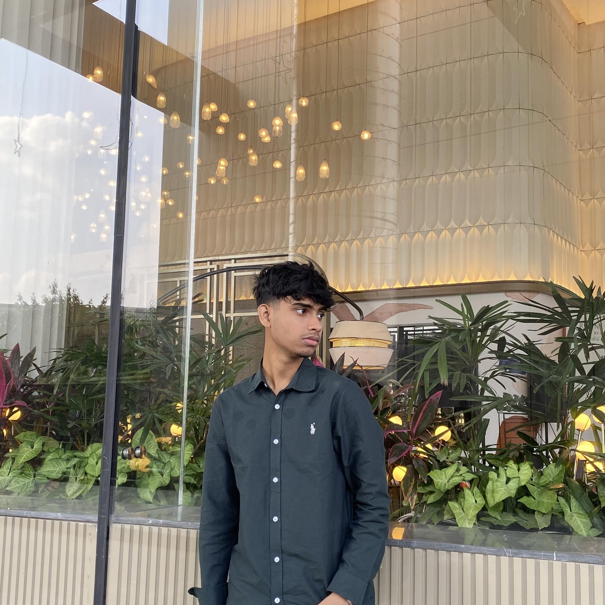 If you are seeing this pls help me | Facebook
