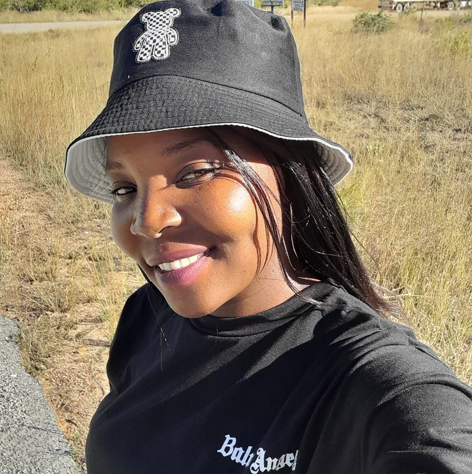 Lizznet Mukombwe
