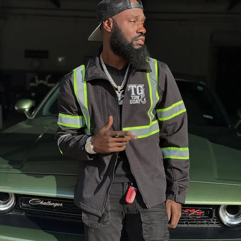 I don't really tow at night but sometimes I pop out to snatch something ...